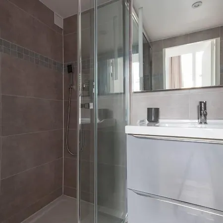 Appartamento Center - Stylish In Le Marais, 4pax Parigi